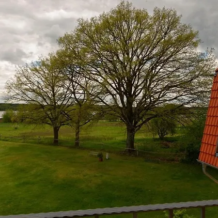 فندق Am Peetscher 3*